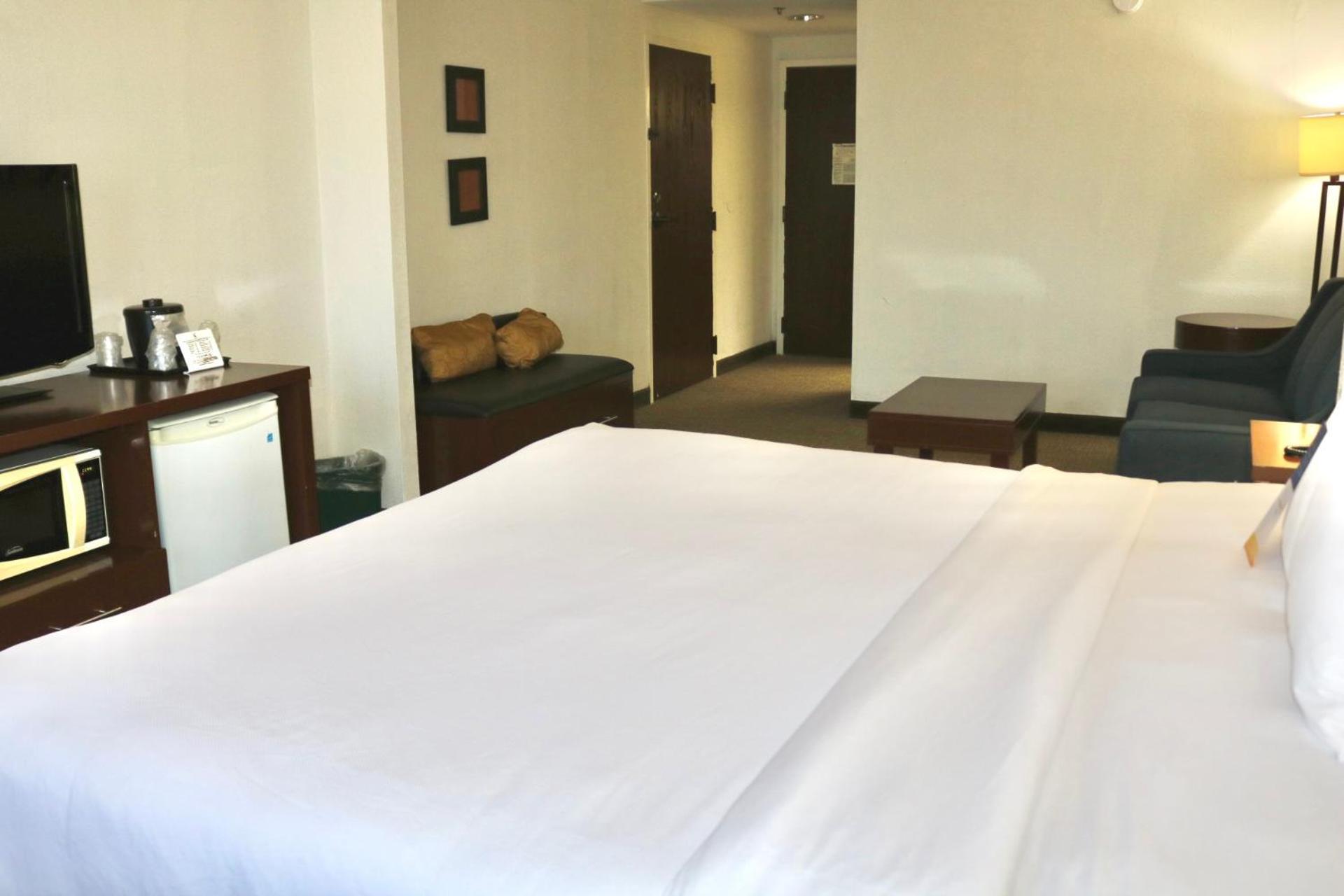 คอมฟอร์ต สวีทส์ ใกล้คาสิโน Hotel นอริช ภายนอก รูปภาพ